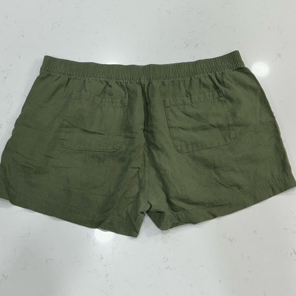 Old Navy Comfort Waist Linen Short - Picture 6 of 8